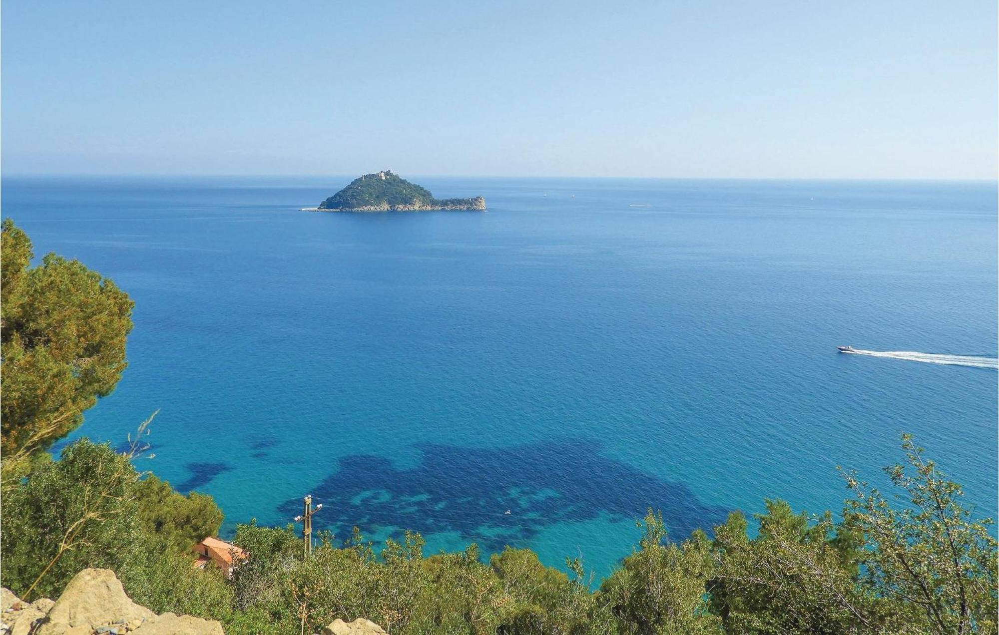 Amazing Apartment In Albenga With Wifi Exterior foto